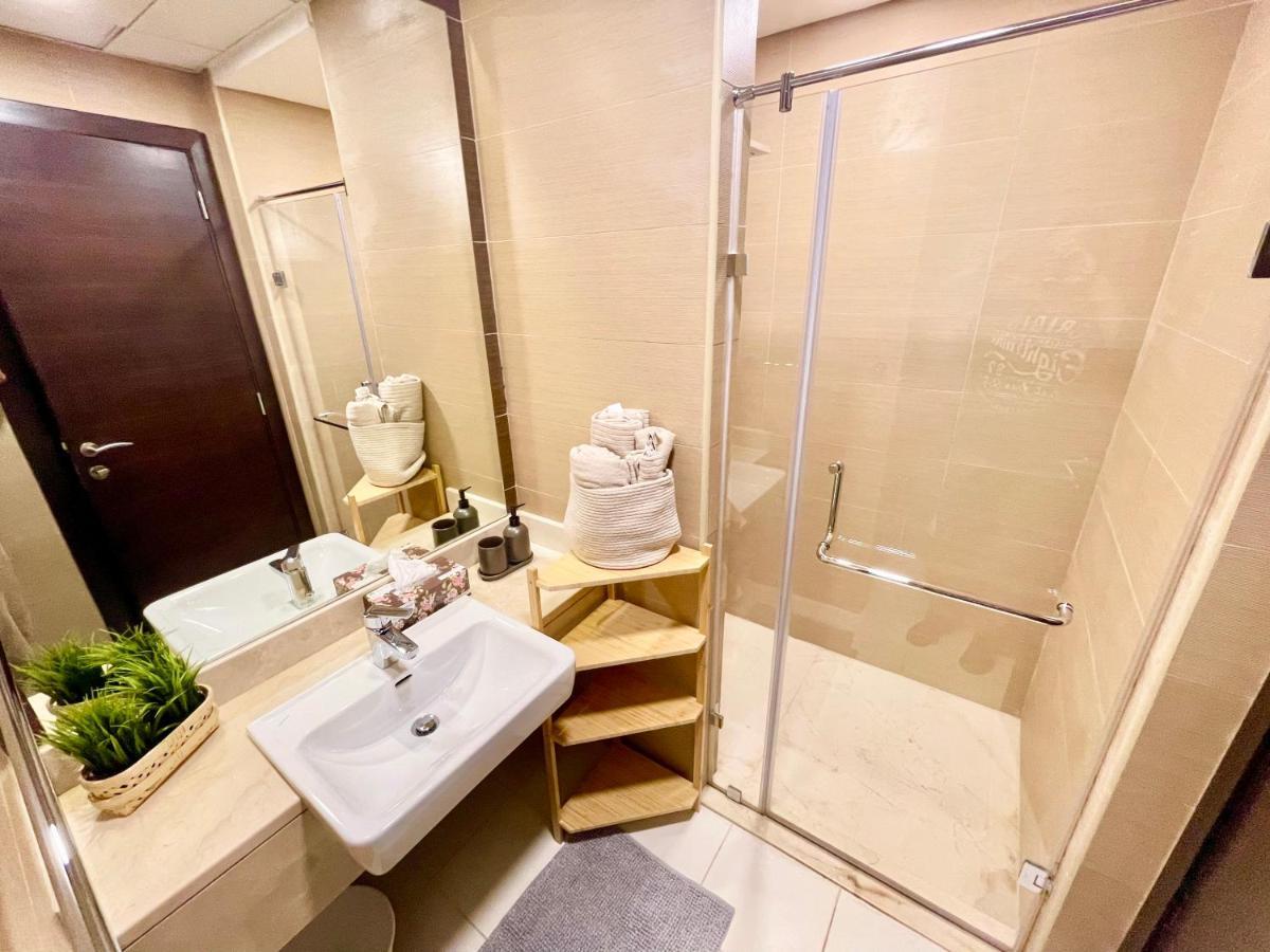 Super Elegant Studio Apartment-Sparkle Tower By Sweet Homes Dubai Exterior photo