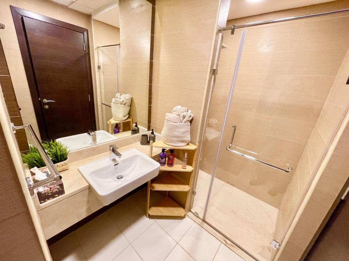 Super Elegant Studio Apartment-Sparkle Tower By Sweet Homes Dubai Exterior photo