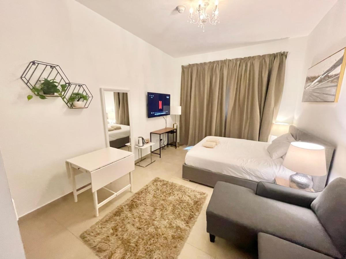Super Elegant Studio Apartment-Sparkle Tower By Sweet Homes Dubai Exterior photo